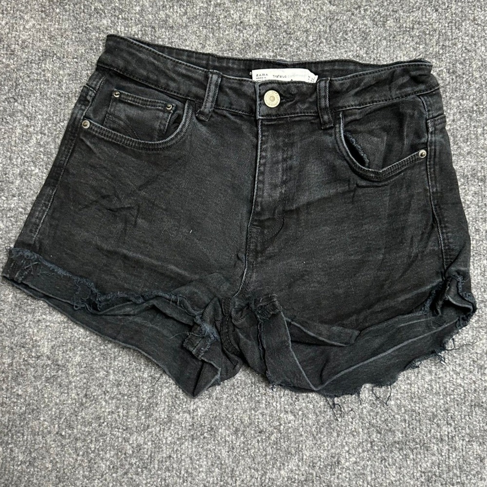 Zara Denim Shorts Womens Size 26 Black Raw Hem Casual Mid Rise Slim Fit Trafaluc